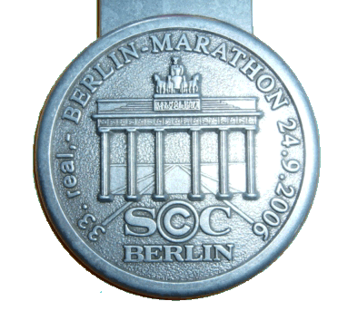Diese Medaille gab es beim Berlin Marathon am 24.9.2006